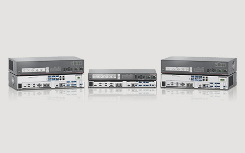DTP2 CrossPoint 82 : la solution multifonctions 4K/60 4:4:4 Extron avec scaler, extension de signaux, traitement audio, et processeur de contrôle