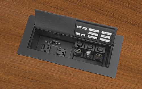 Jetzt lieferbar: Netzwerk-Tastenfeld von Extron für AV-Steuerung mit dem Komfort eines Cable Cubby