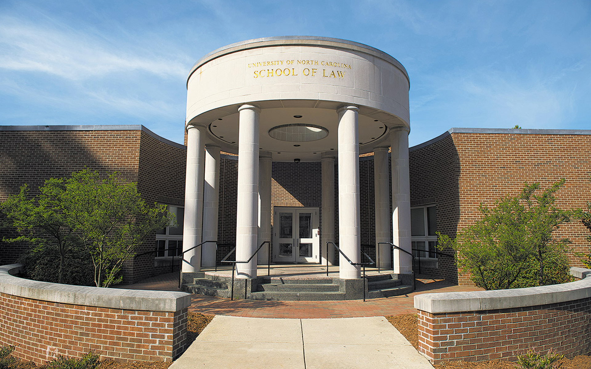Extron XTP Systems and Annotator 300 Facilitate Courtroom Instruction at UNC School of Law
