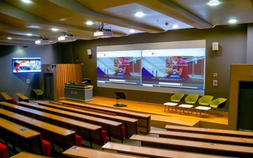 Extron Seamless Control and Scalable AV Elevate London School of Economics’ Flagship Lecture Theatre