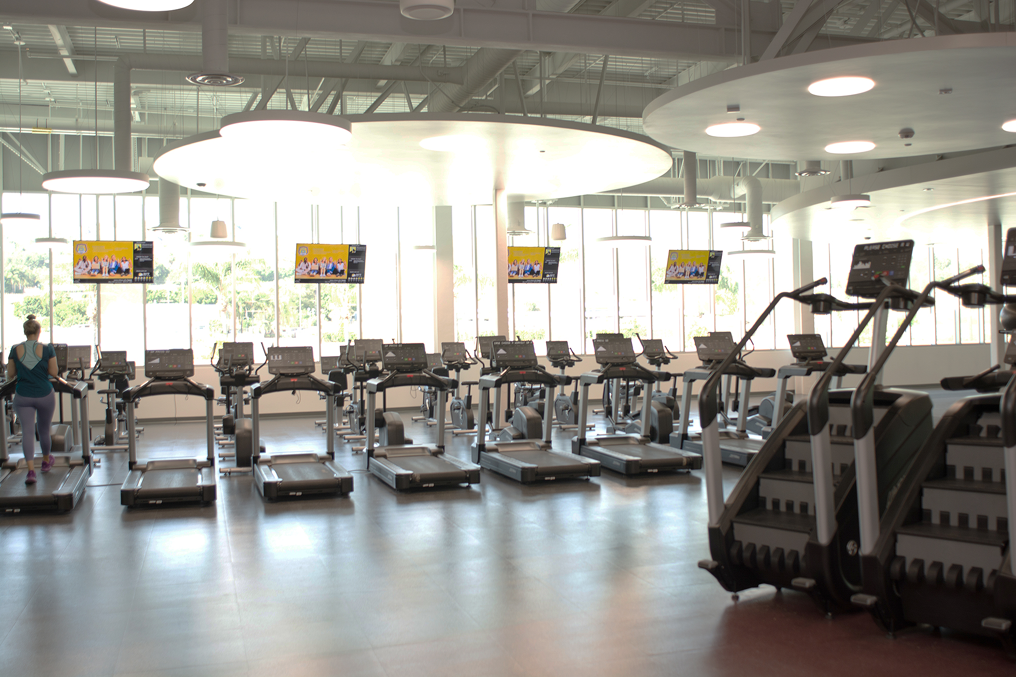 The expansive Wellness Center on the second floor provides students, staff, and campus visitors with a variety of fitness equipment as well as physical therapy services. Displays throughout the wellness center provide a welcome distraction to students as they power through their cardio sessions.