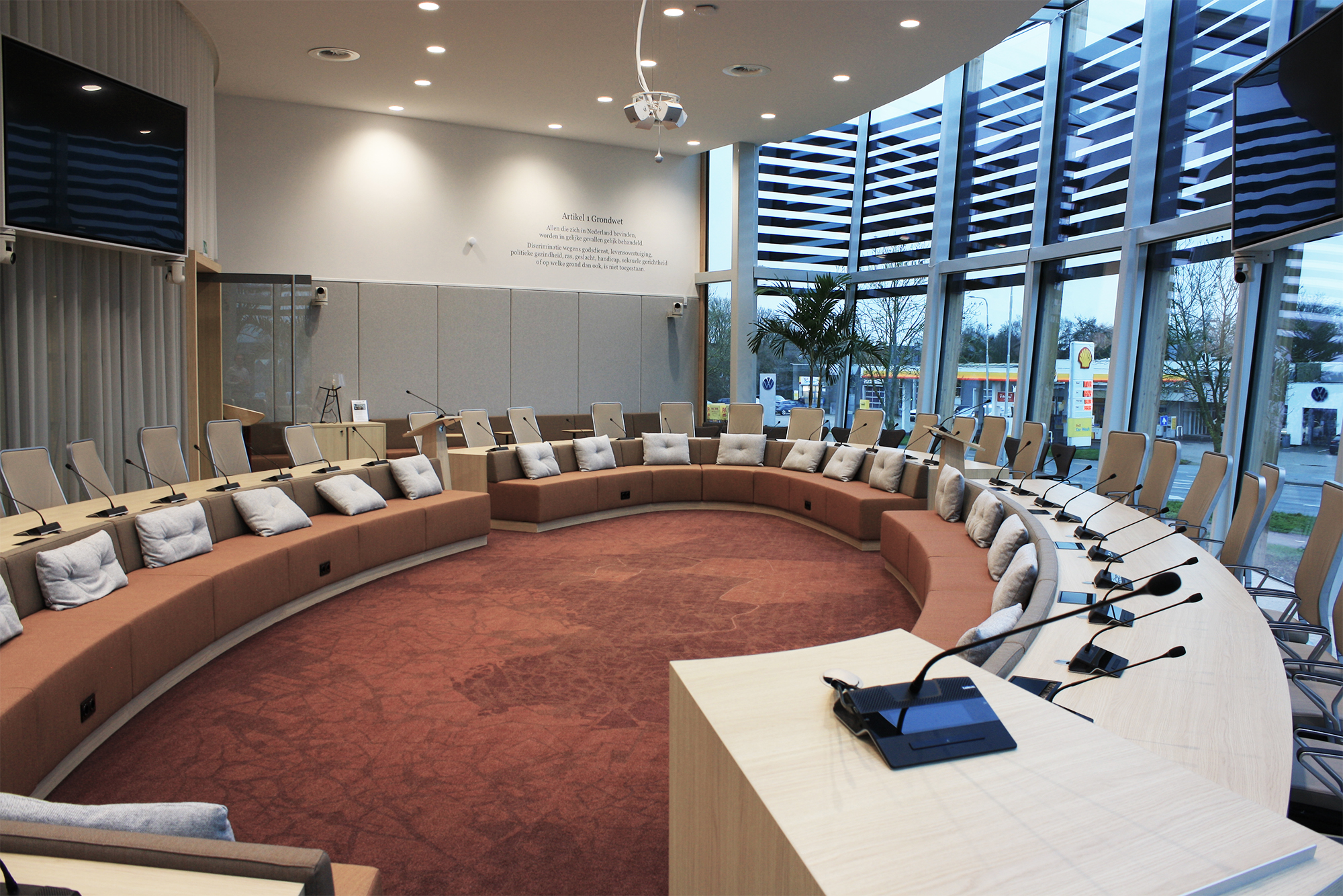 The functional and attractive Council Chambers hides a myriad of Extron AV technologies.