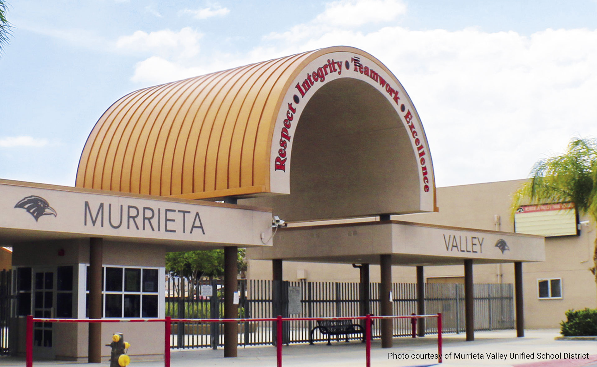 Murrieta Valley USD Uses Extron GlobalViewer Campus Communication Suite For Health Reminders