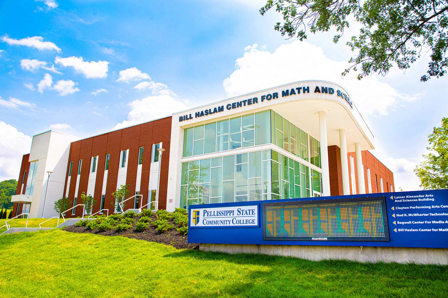 The new Bill Haslam Center for Math and Science at Pellissippi State Community College - exterior