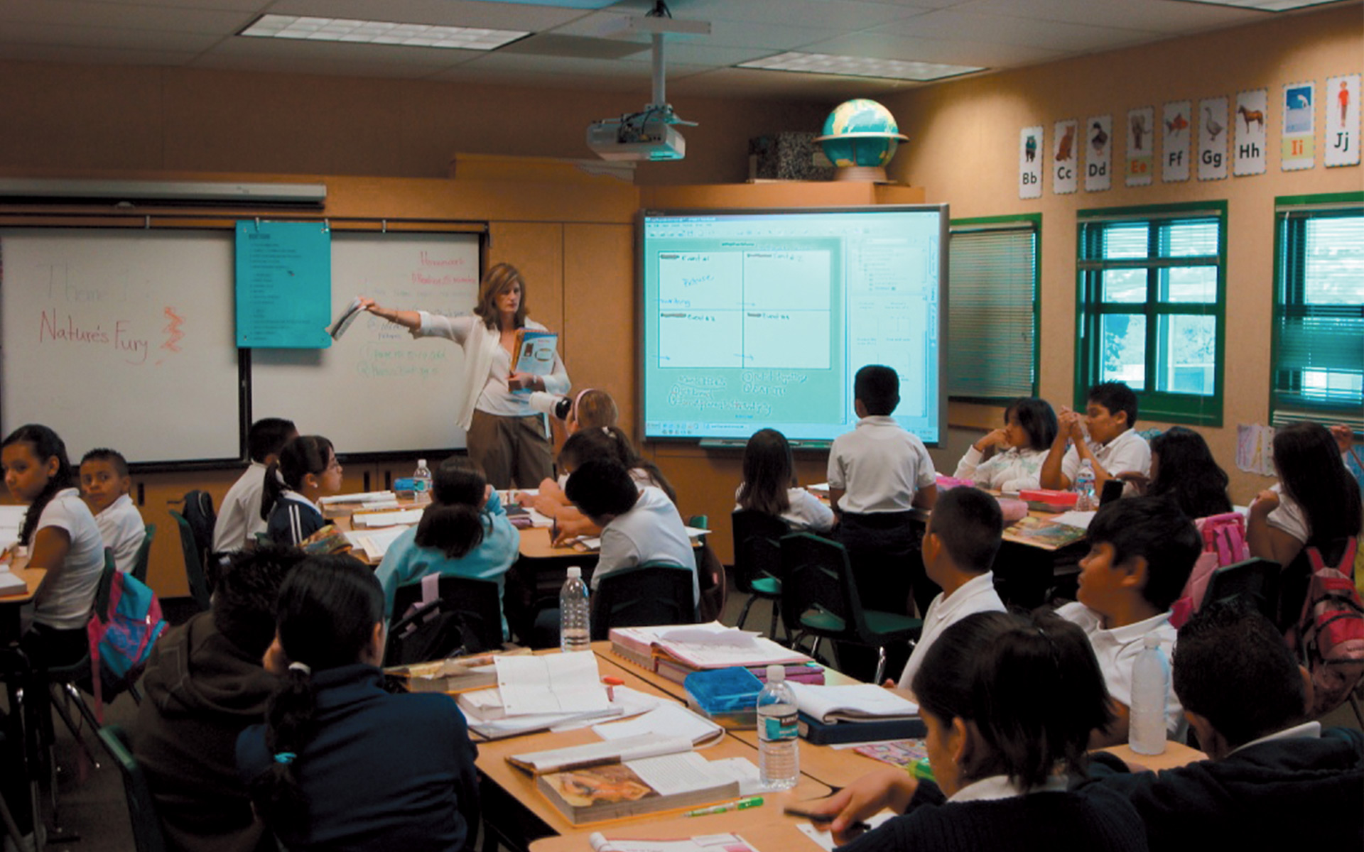 Extron PoleVault System Helps San Ysidro School District Achieve Its Classroom Technology Goals