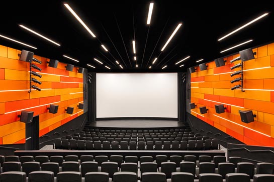 Salle de projection Cinemark<sup>®</sup> du Musée de l'Holocauste et des droits de l'homme de Dallas