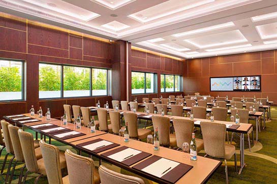 Parklane Resort and Spa's Conference Room